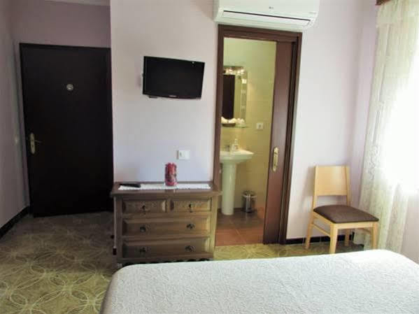 Hostal Can Bassalis بالس المظهر الخارجي الصورة